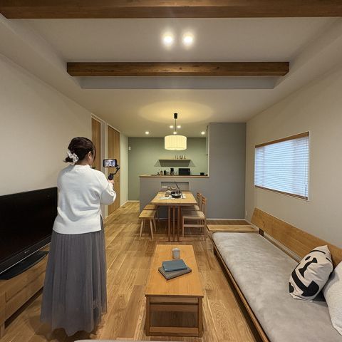 好評開催中の完成見学会『静穏の家』のSNS撮影を行いました!